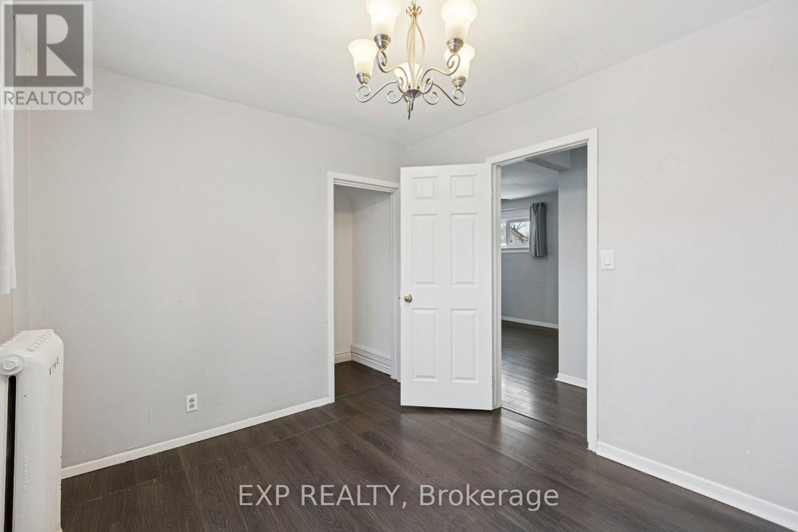 369 Glendale Avenue, St. Catharines, Ontario  L2T 1B9 - Photo 14 - X12786104