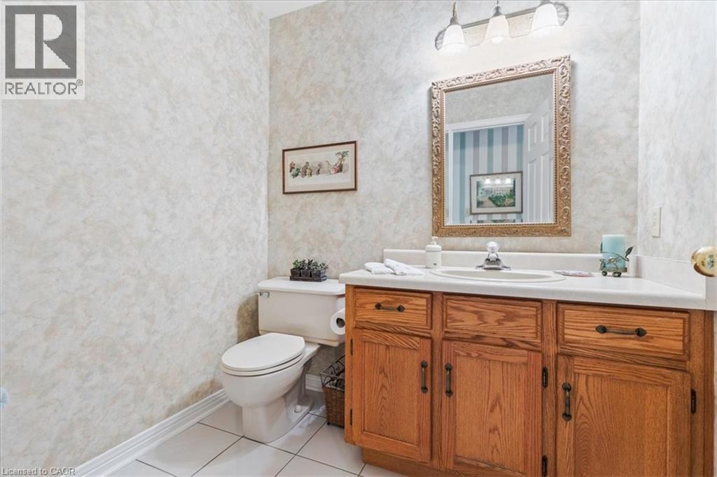 599 Stonebury Crescent, Waterloo, Ontario  N2K 3R2 - Photo 19 - 40804251