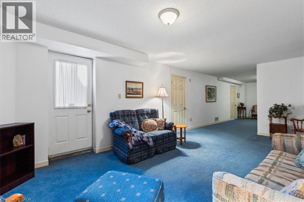 599 Stonebury Crescent, Waterloo, Ontario  N2K 3R2 - Photo 33 - 40804251