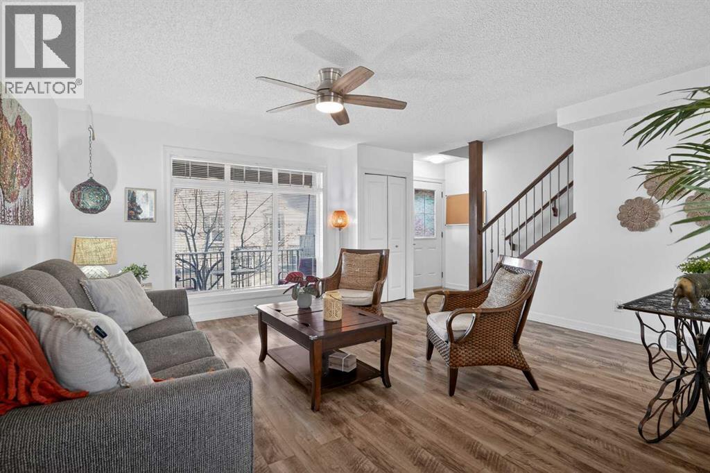 18, 133 Copperpond Heights Se, Calgary, Alberta  T2Z 1C5 - Photo 4 - A2284839