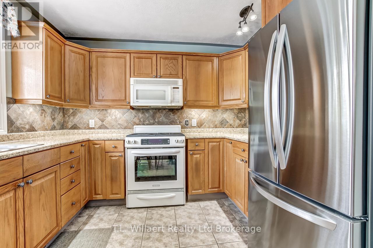 20 Andover Avenue, Tillsonburg, Ontario  N4G 4J5 - Photo 10 - X12785922