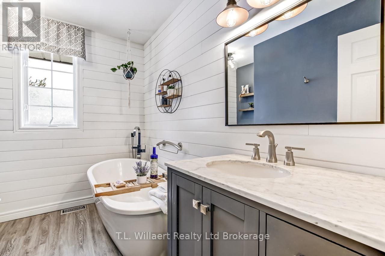 20 Andover Avenue, Tillsonburg, Ontario  N4G 4J5 - Photo 13 - X12785922