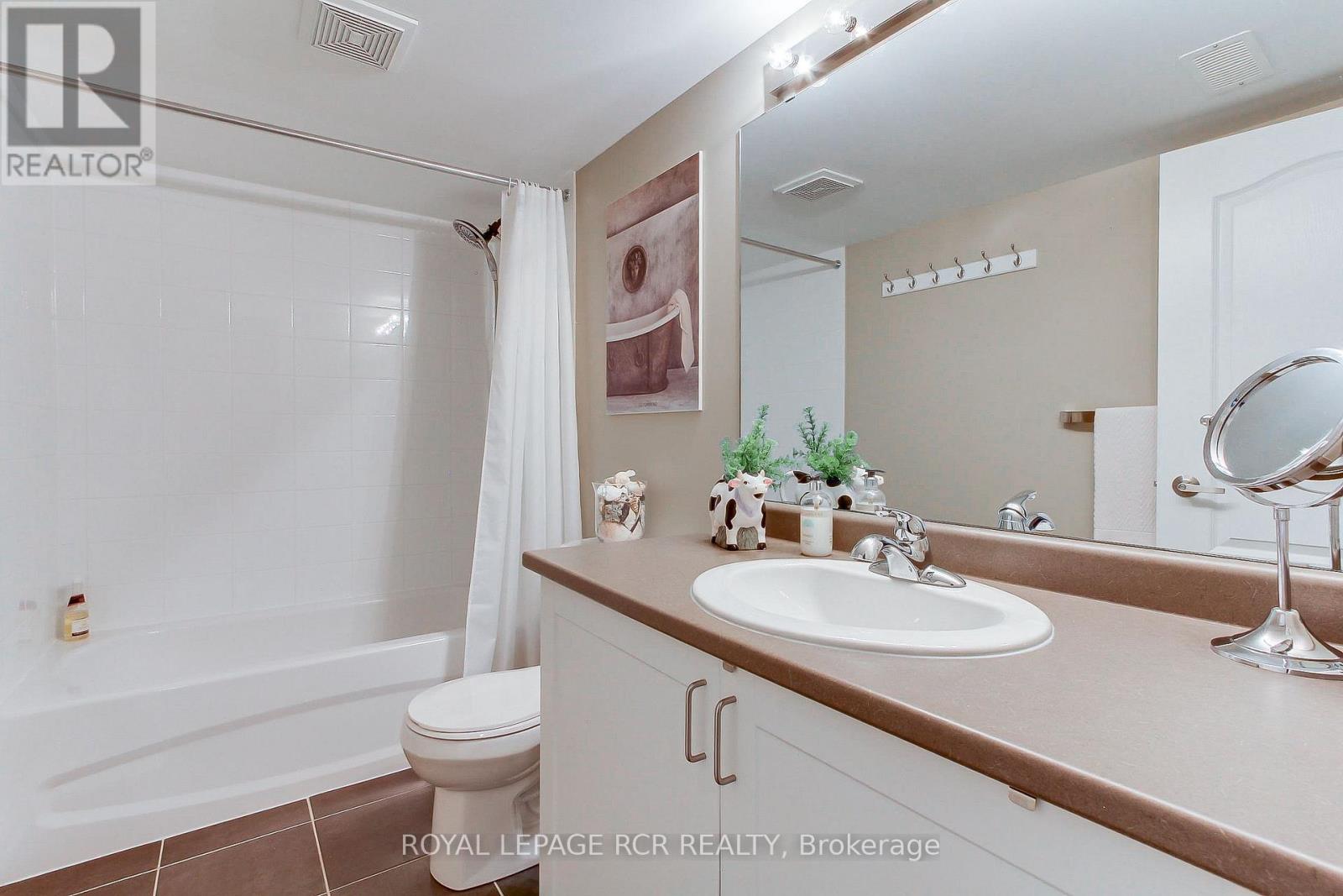 758 Wendy Culbert Crescent, Newmarket, Ontario  L3X 0A3 - Photo 34 - N12783104