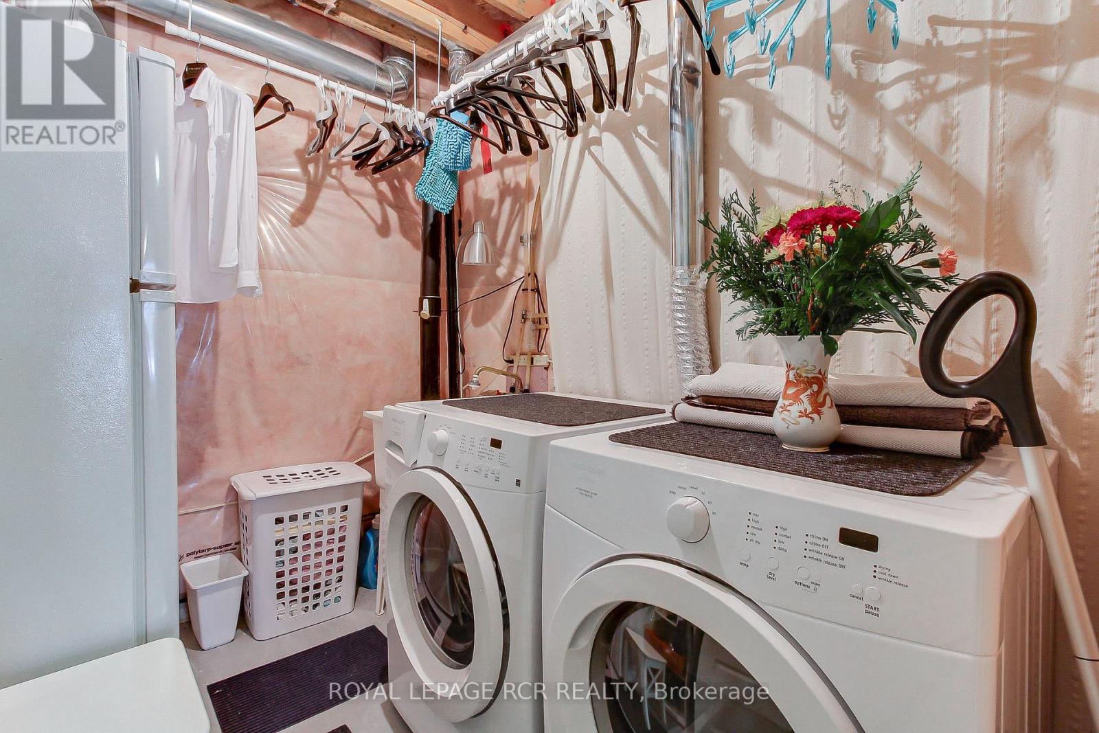 758 Wendy Culbert Crescent, Newmarket, Ontario  L3X 0A3 - Photo 35 - N12783104