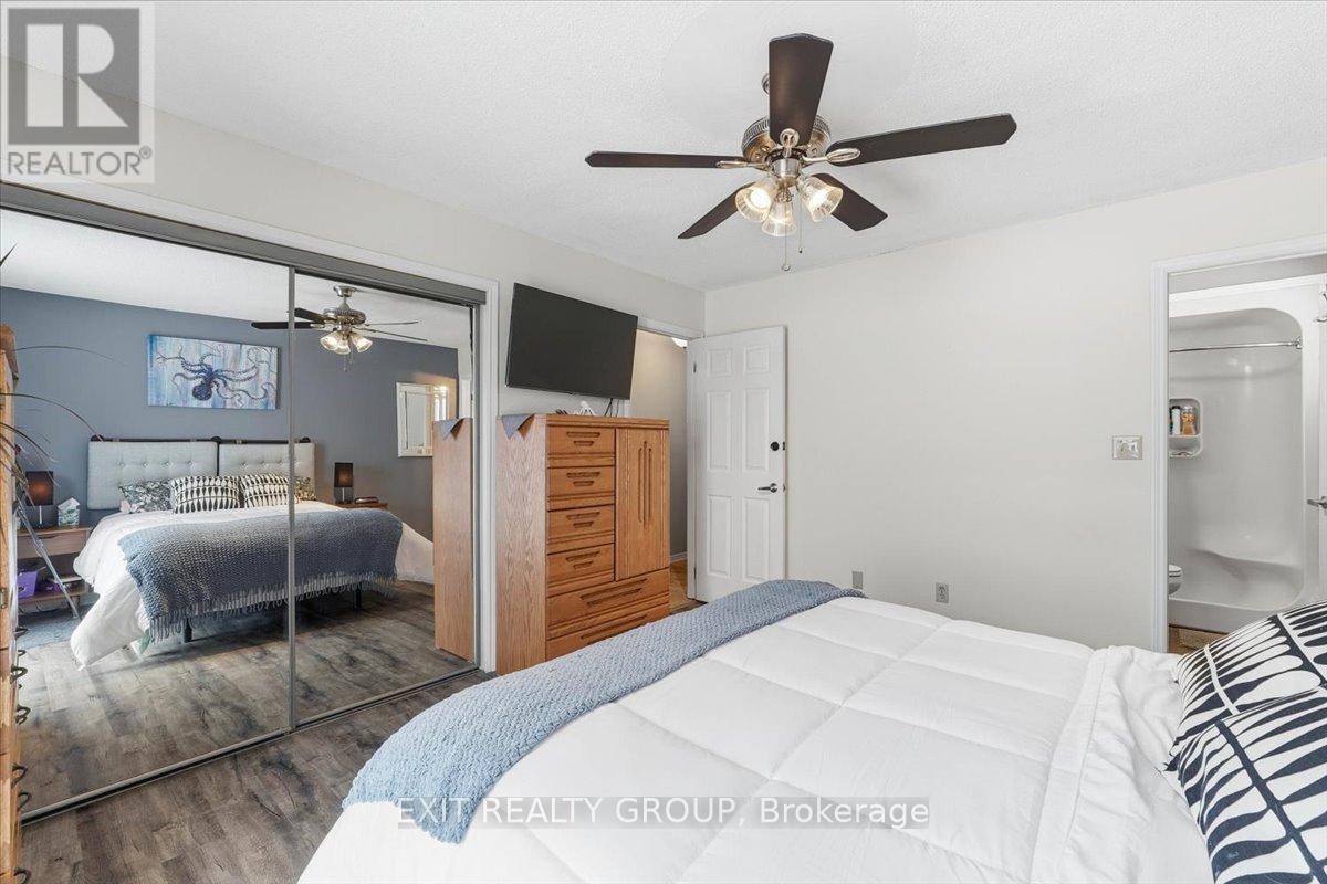 2433 Highway 62, Prince Edward County (Sophiasburg Ward), Ontario  K0K 1G0 - Photo 21 - X12786254