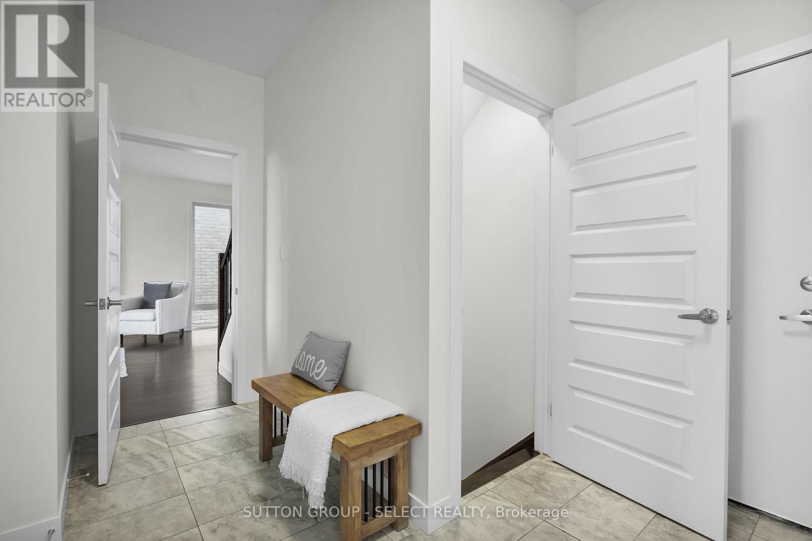 2080 Wateroak Drive, London North, Ontario  N6G 0P9 - Photo 17 - X12786278