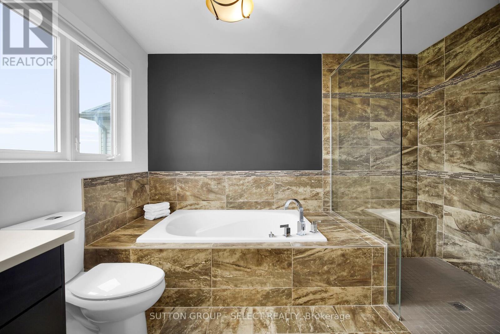 2080 Wateroak Drive, London North, Ontario  N6G 0P9 - Photo 21 - X12786278