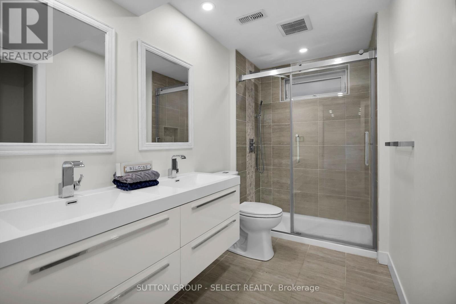 2080 Wateroak Drive, London North, Ontario  N6G 0P9 - Photo 39 - X12786278