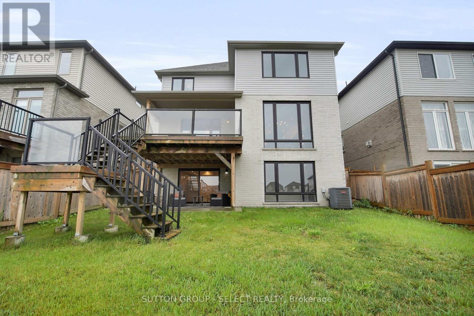 2080 Wateroak Drive, London North, Ontario  N6G 0P9 - Photo 47 - X12786278