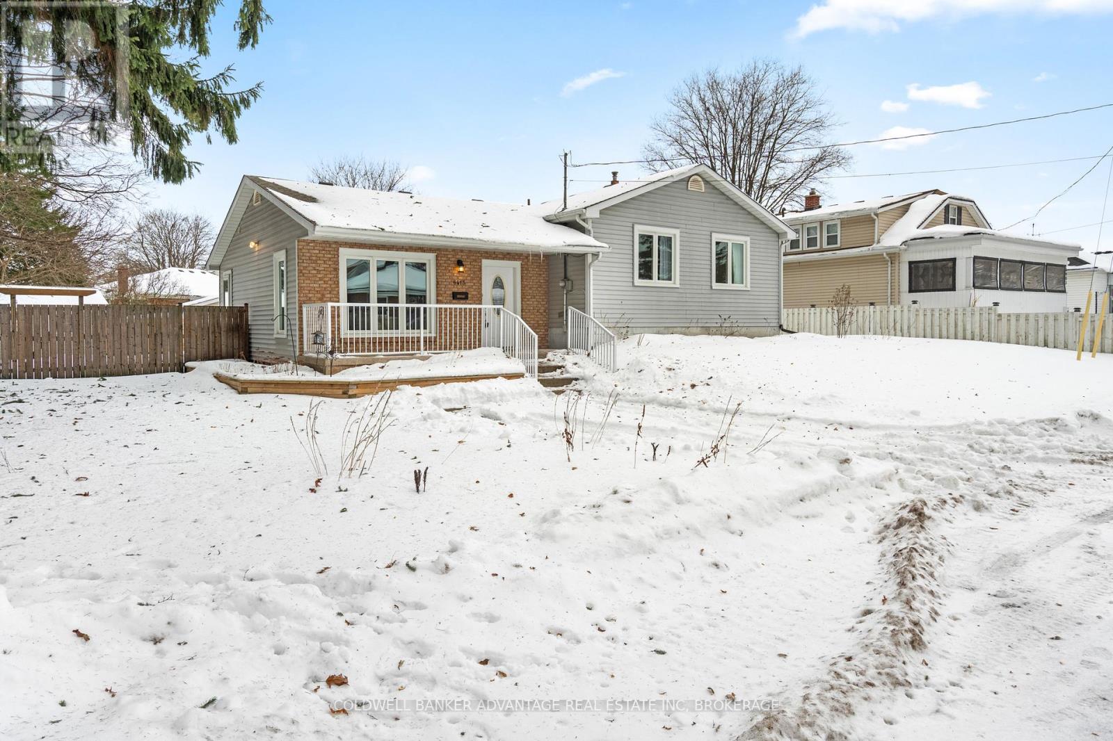 6413 Franklin Avenue, Niagara Falls, Ontario  L2G 4Z6 - Photo 3 - X12786228