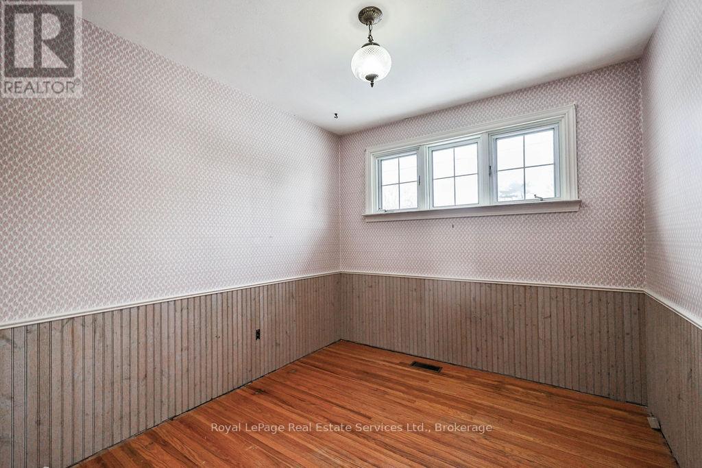 557 Stonecliffe Road, Oakville, Ontario  L6L 4N8 - Photo 20 - W12786216