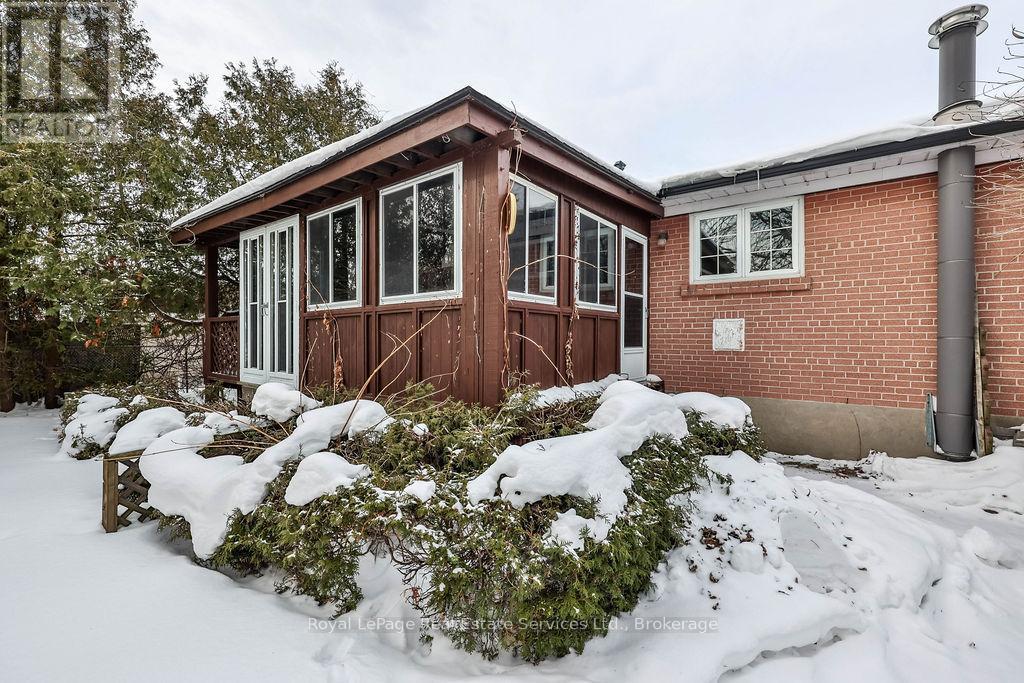 557 Stonecliffe Road, Oakville, Ontario  L6L 4N8 - Photo 33 - W12786216