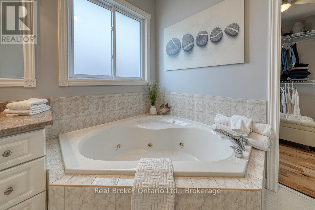 504 Crestwood Court, Woodstock, Ontario N4T 1V3 - Photo 25 - X12786296