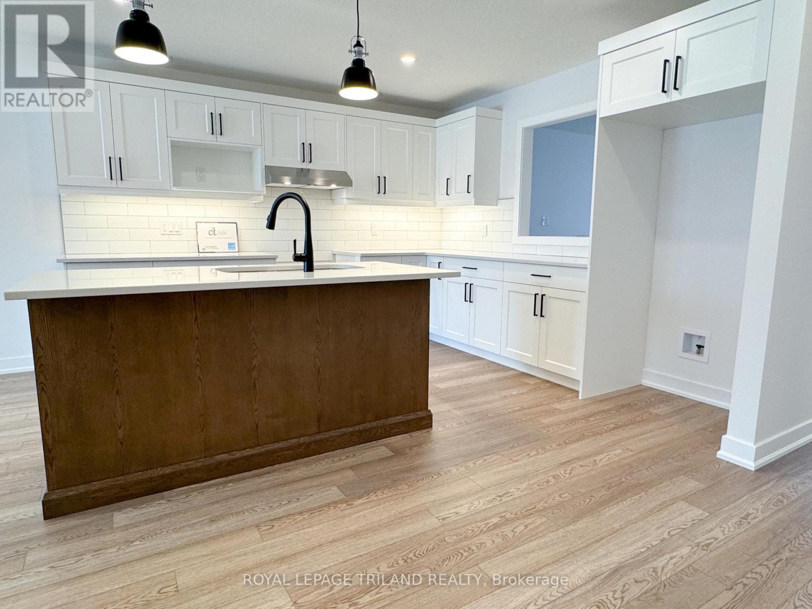 23 Harrow Lane, St. Thomas, Ontario  N5R 0P3 - Photo 5 - X12680736