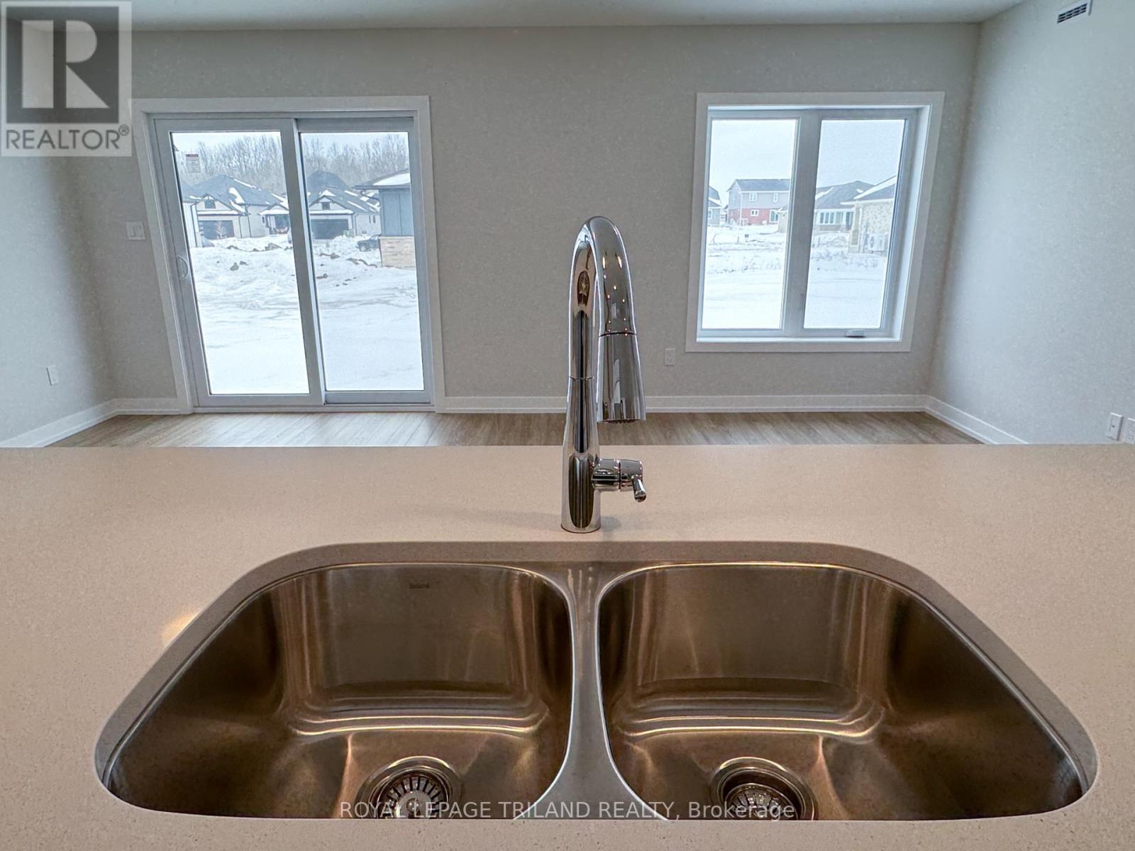 Photo 13 of 17 for 20 Harrow Lane