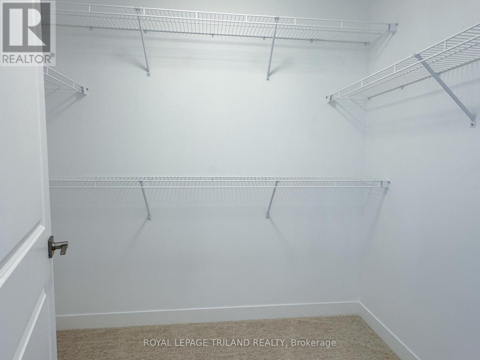 Photo 16 of 17 for 20 Harrow Lane