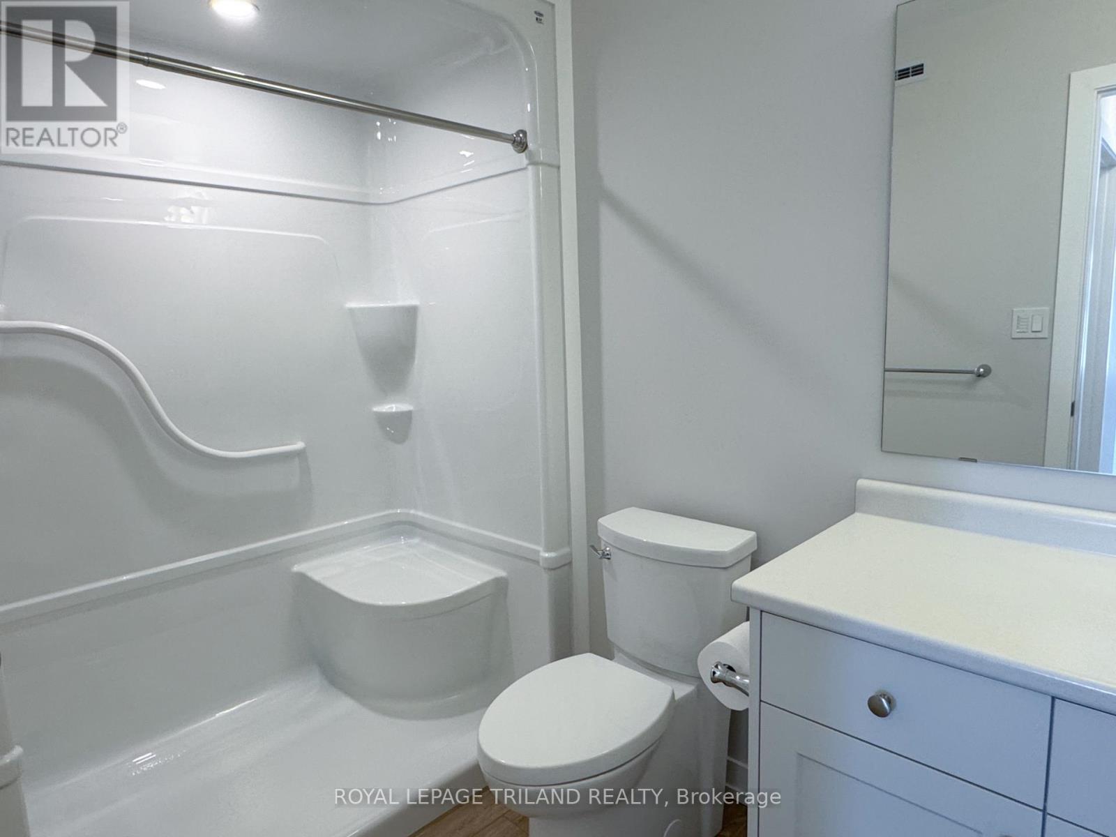 20 Harrow Lane, St. Thomas, Ontario  N5R 0P3 - Photo 17 - X12786036