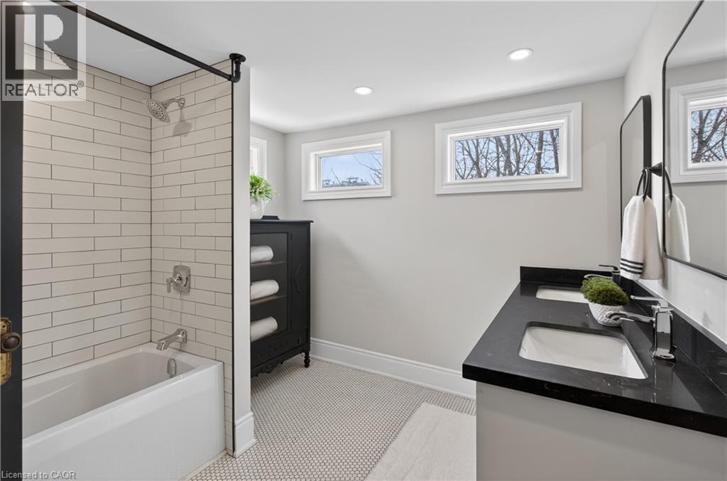 161 N Connaught Avenue N, Hamilton, Ontario  L8L 6Z4 - Photo 24 - 40804938