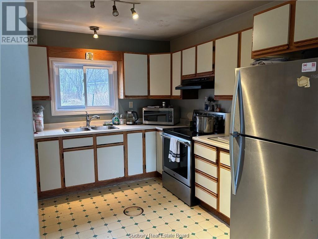 48 Wala Street, Greater Sudbury, Ontario  P0M 2Y0 - Photo 9 - 2126431