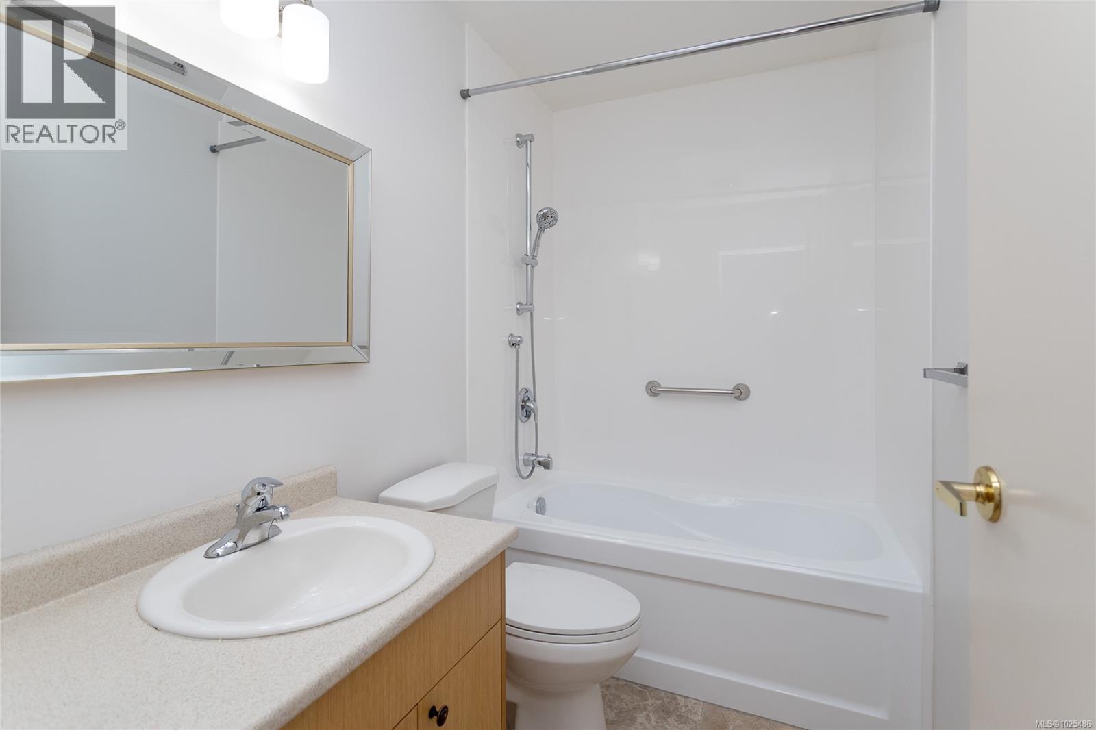 304 2490 Bevan Ave, Sidney, British Columbia  V8L 5C6 - Photo 14 - 1025486