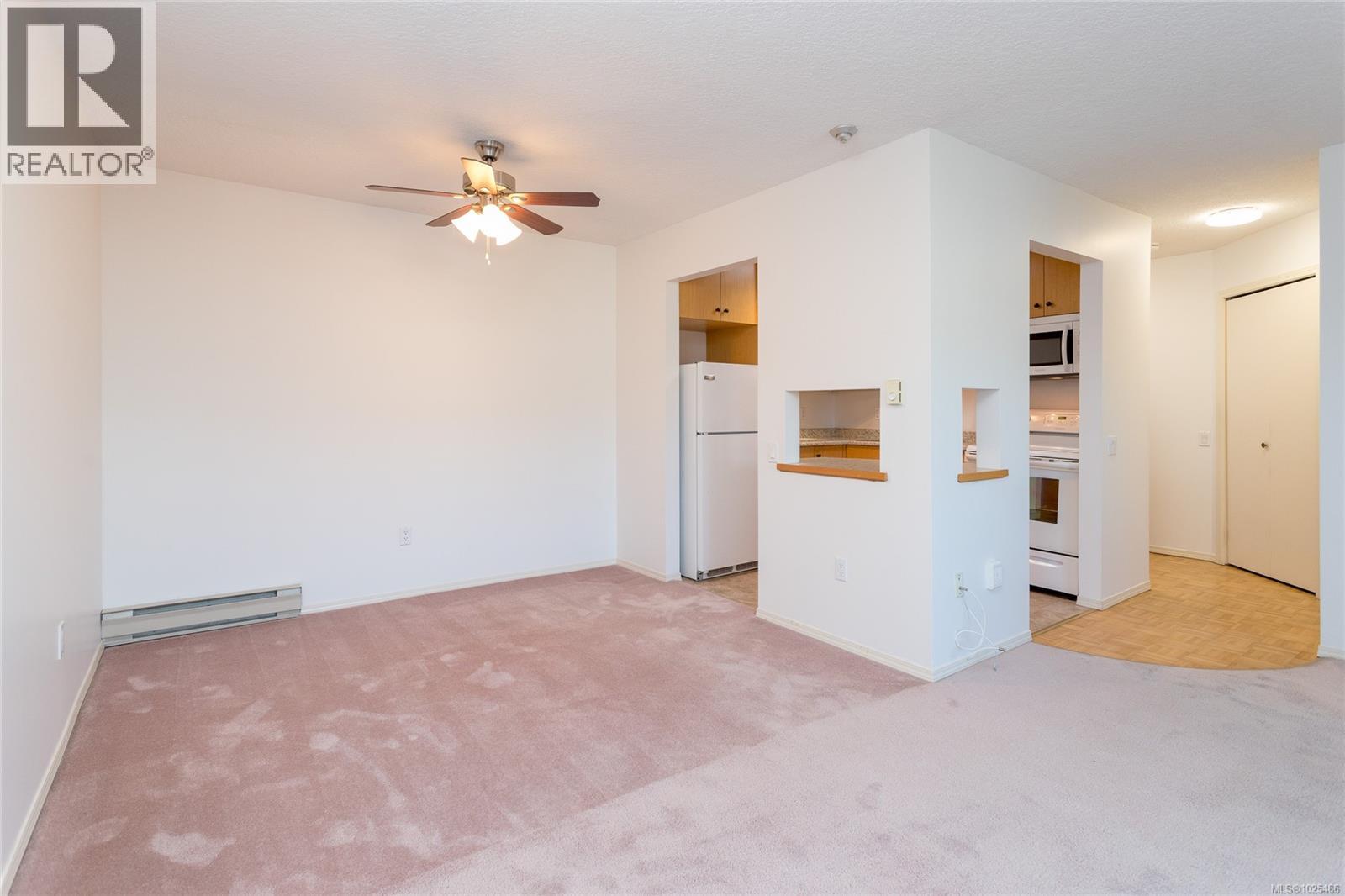 304 2490 Bevan Ave, Sidney, British Columbia  V8L 5C6 - Photo 6 - 1025486