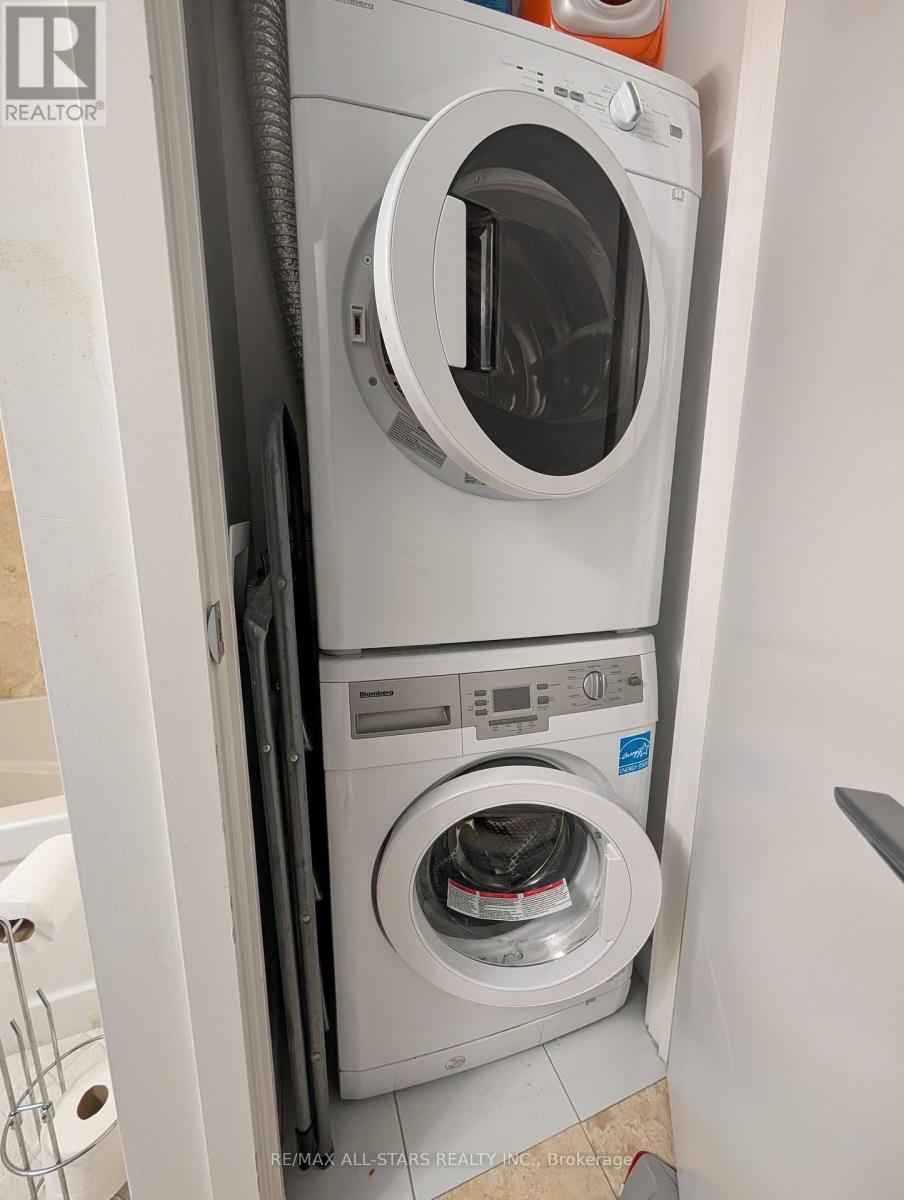 609 - 14 York Street, Toronto, Ontario  M5J 0B1 - Photo 7 - C12786262