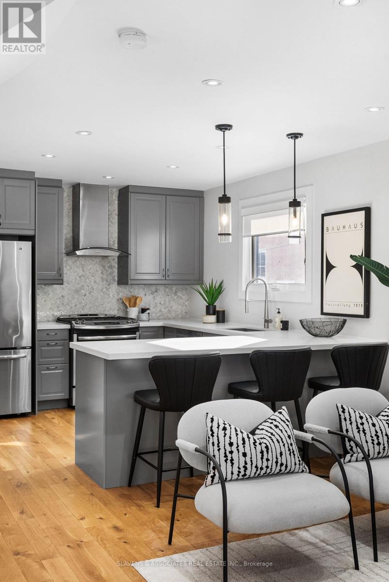 15 Ashbury Avenue, Toronto, Ontario  M6E 1V6 - Photo 10 - C12786264