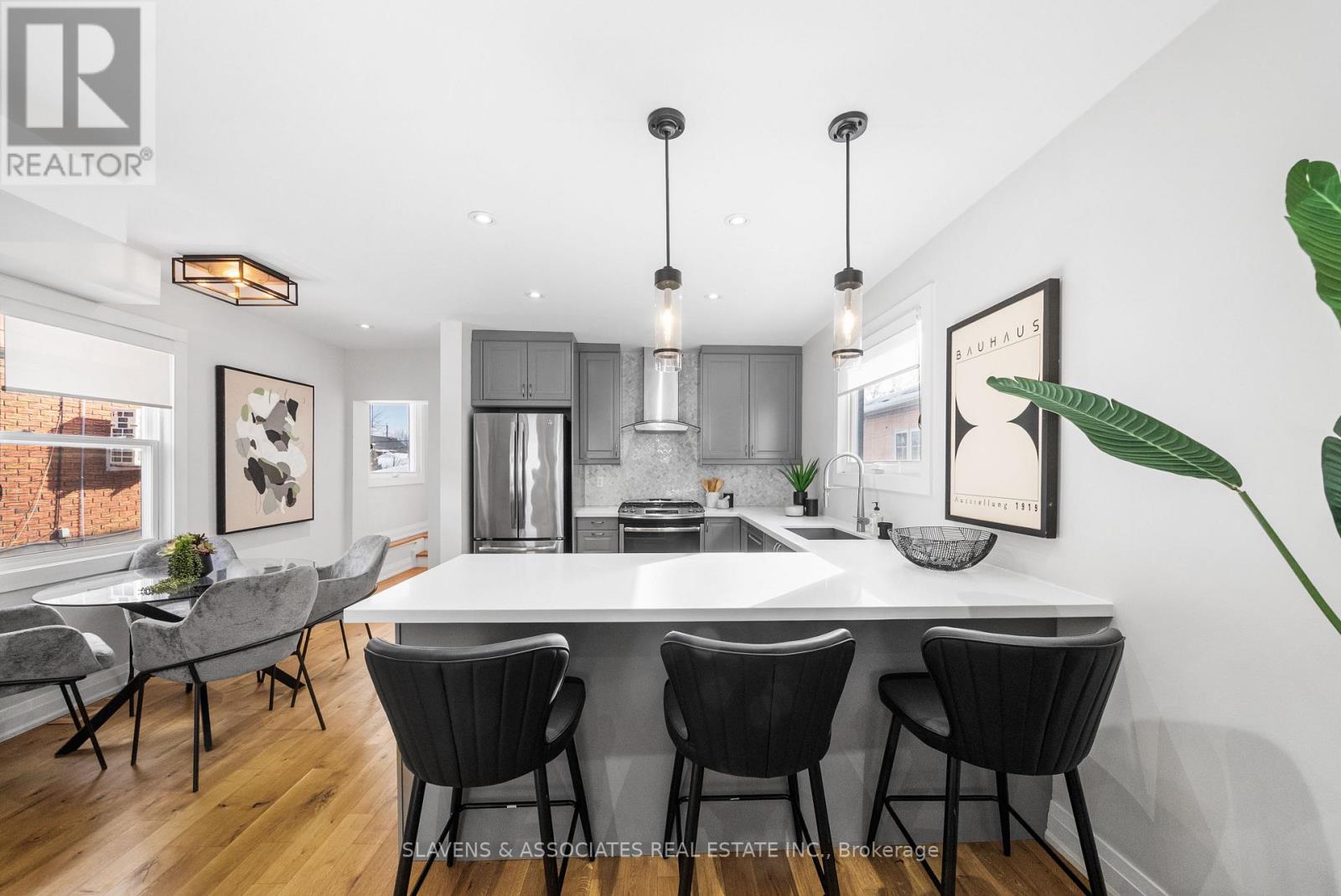 15 Ashbury Avenue, Toronto, Ontario  M6E 1V6 - Photo 11 - C12786264