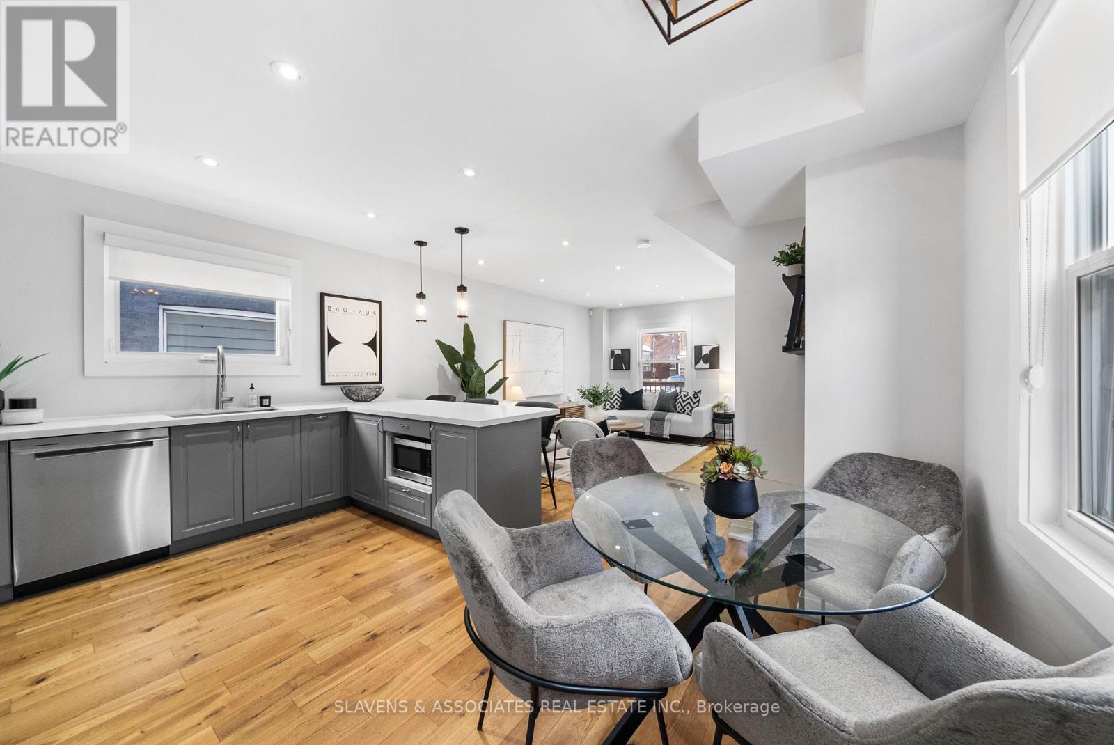 15 Ashbury Avenue, Toronto, Ontario  M6E 1V6 - Photo 15 - C12786264