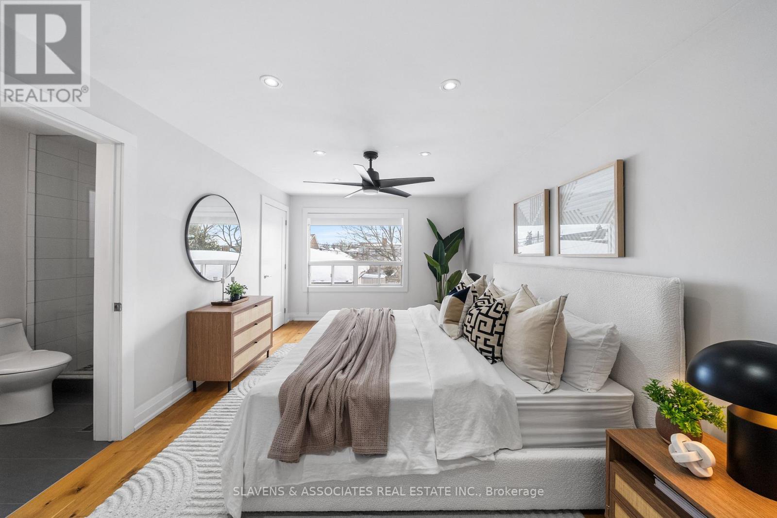 15 Ashbury Avenue, Toronto, Ontario  M6E 1V6 - Photo 17 - C12786264