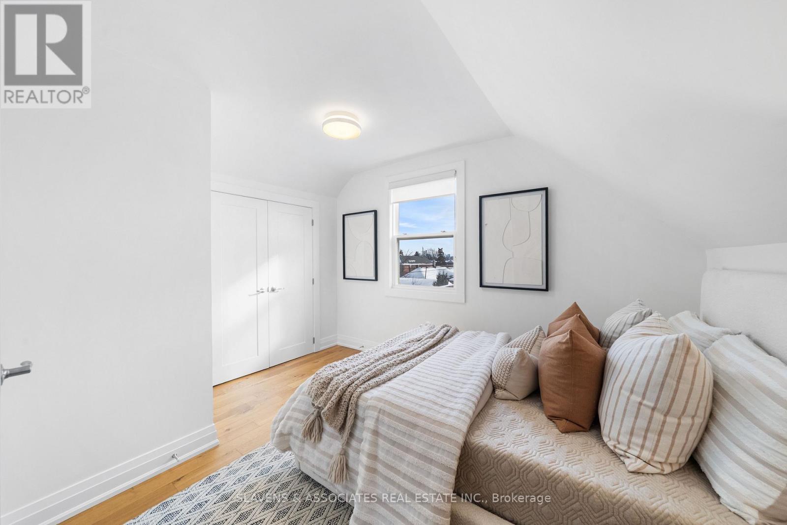 15 Ashbury Avenue, Toronto, Ontario  M6E 1V6 - Photo 24 - C12786264