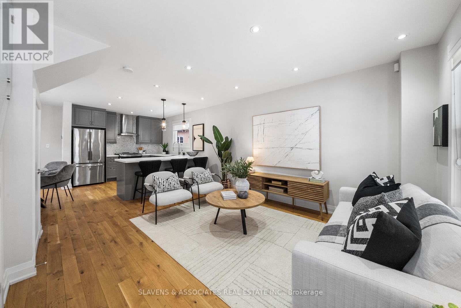 15 Ashbury Avenue, Toronto, Ontario  M6E 1V6 - Photo 3 - C12786264