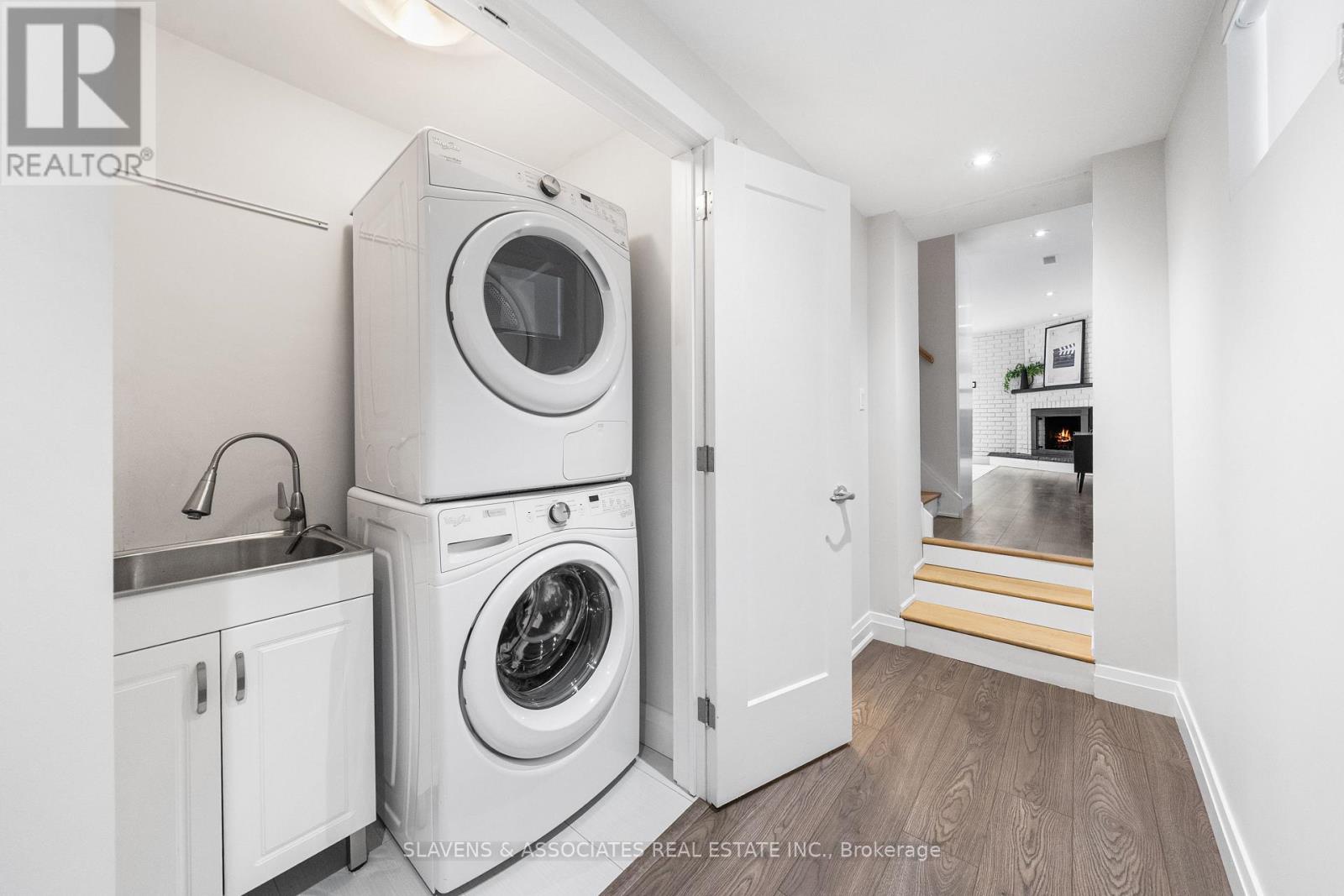 15 Ashbury Avenue, Toronto, Ontario  M6E 1V6 - Photo 39 - C12786264