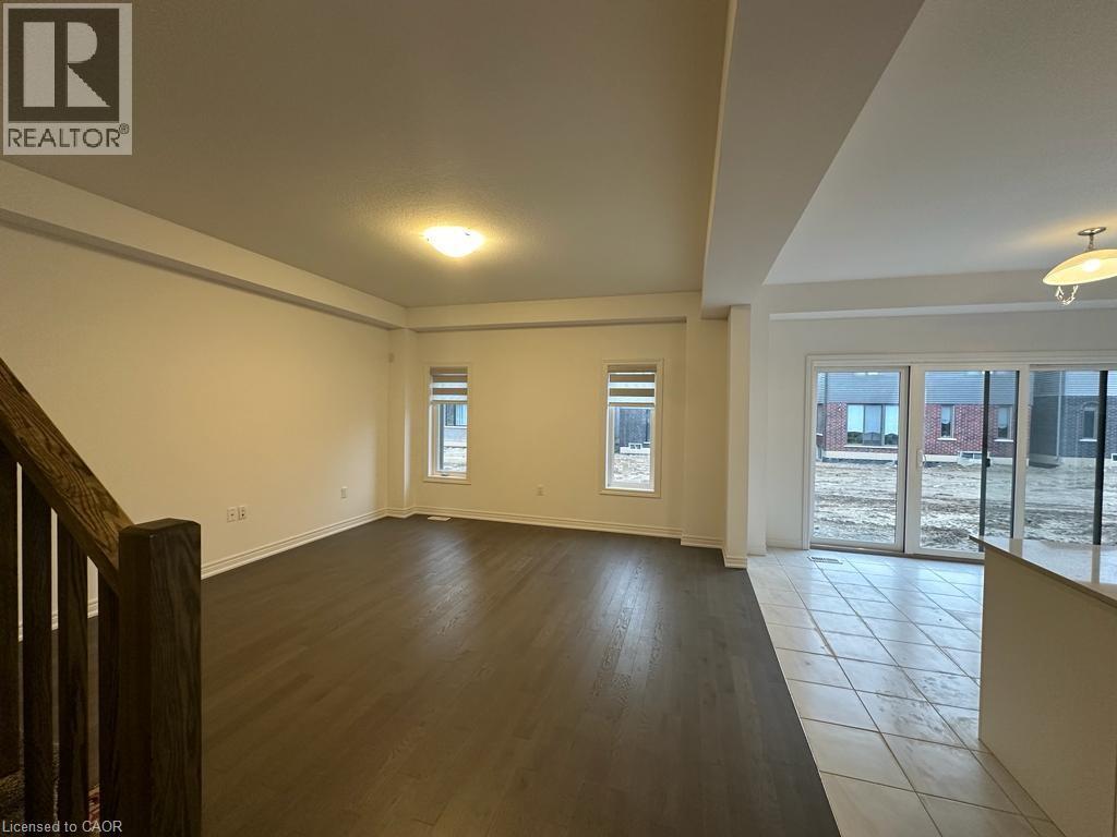 236 Longboat Run, Brantford, Ontario  N3T 0X1 - Photo 3 - 40804907