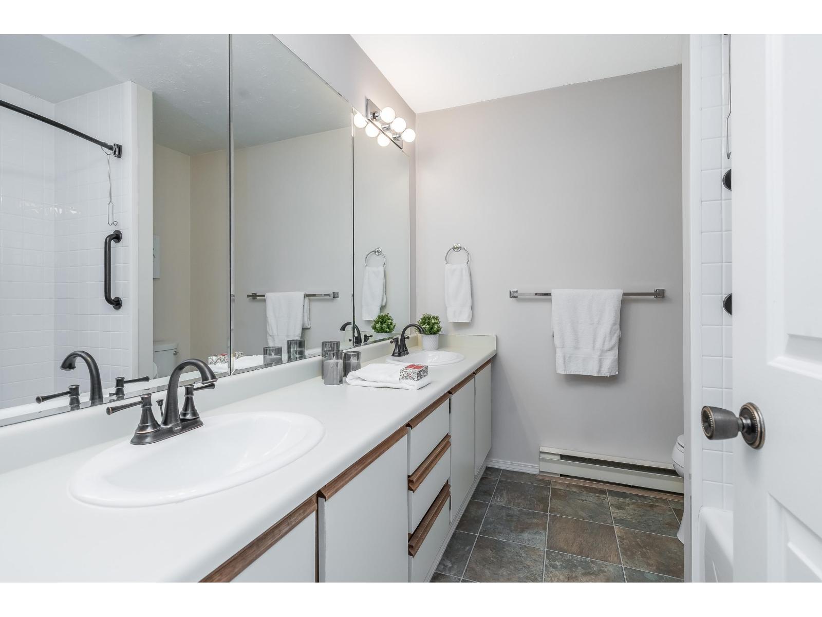 2 14223 18a Avenue, Surrey, British Columbia  V4A 7N8 - Photo 22 - R3089319