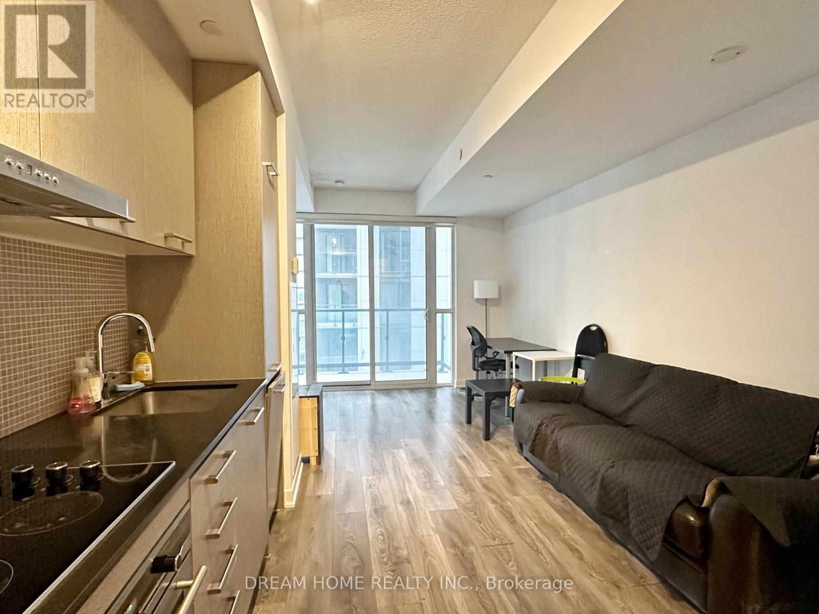 2211 - 87 Peter Street, Toronto, Ontario  M5V 2G4 - Photo 2 - C12785460