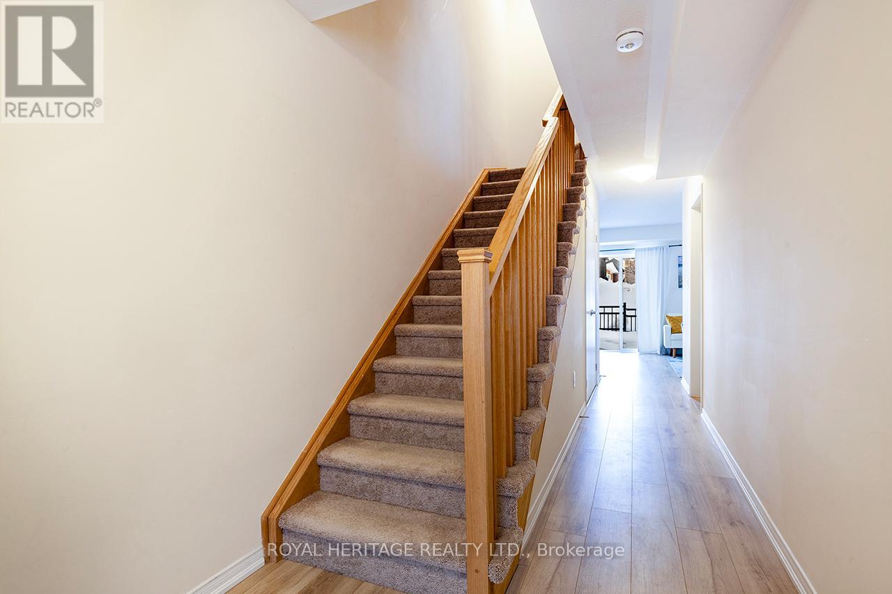 5 Loana Lane, Clarington, Ontario L1C 7G9 - Photo 11 - E12779070