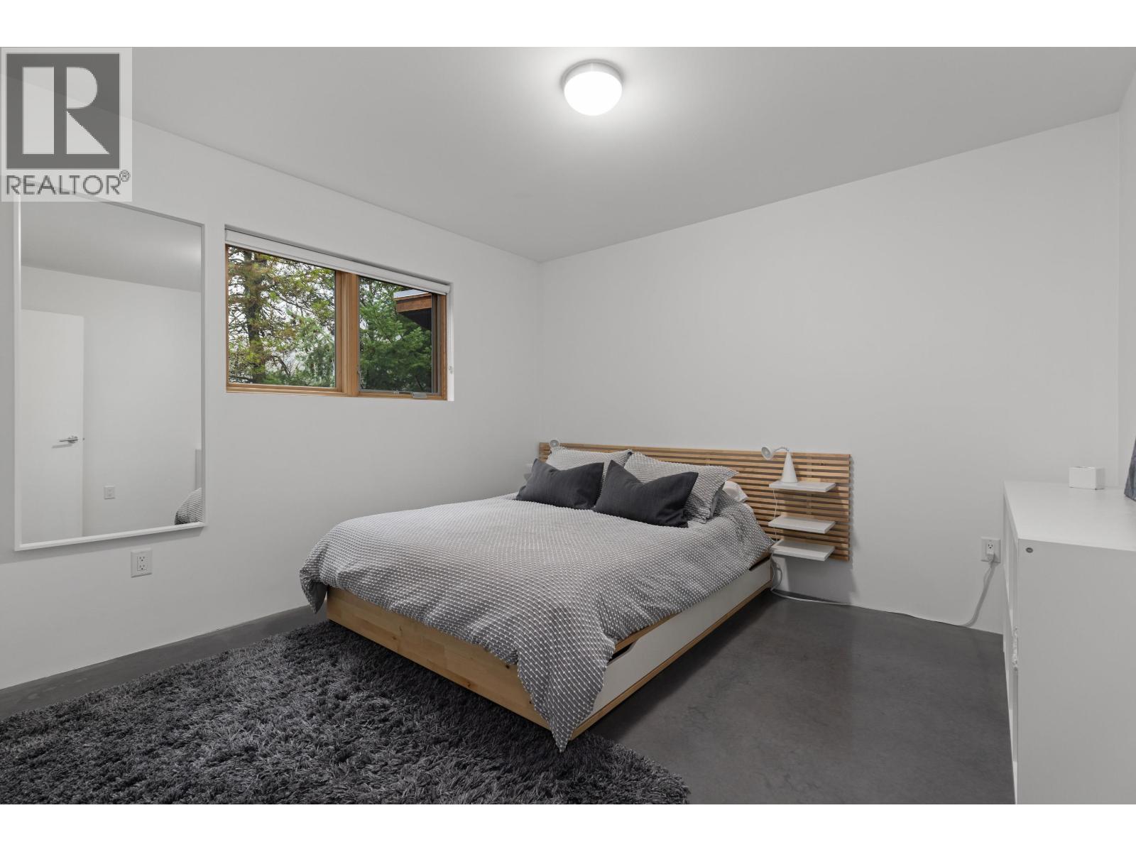 7465 Dogwood Street, Pemberton, British Columbia  V0N 2L0 - Photo 18 - R3088658