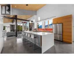 7465 DOGWOOD STREET, Pemberton, British Columbia