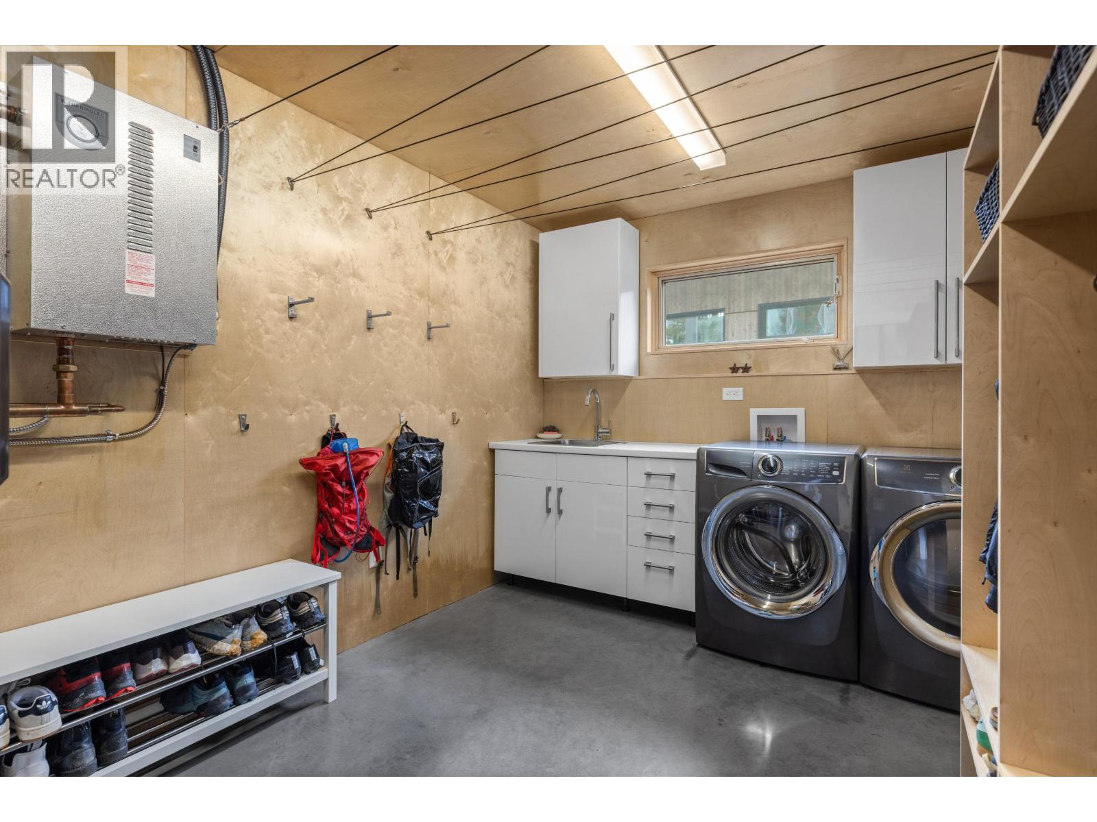 7465 Dogwood Street, Pemberton, British Columbia  V0N 2L0 - Photo 20 - R3088658