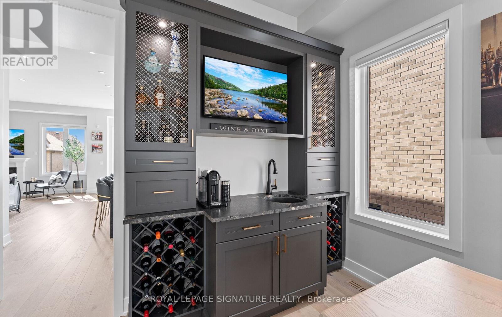 29 Sikura Circle, Aurora, Ontario  L4G 3Y8 - Photo 8 - N12786198