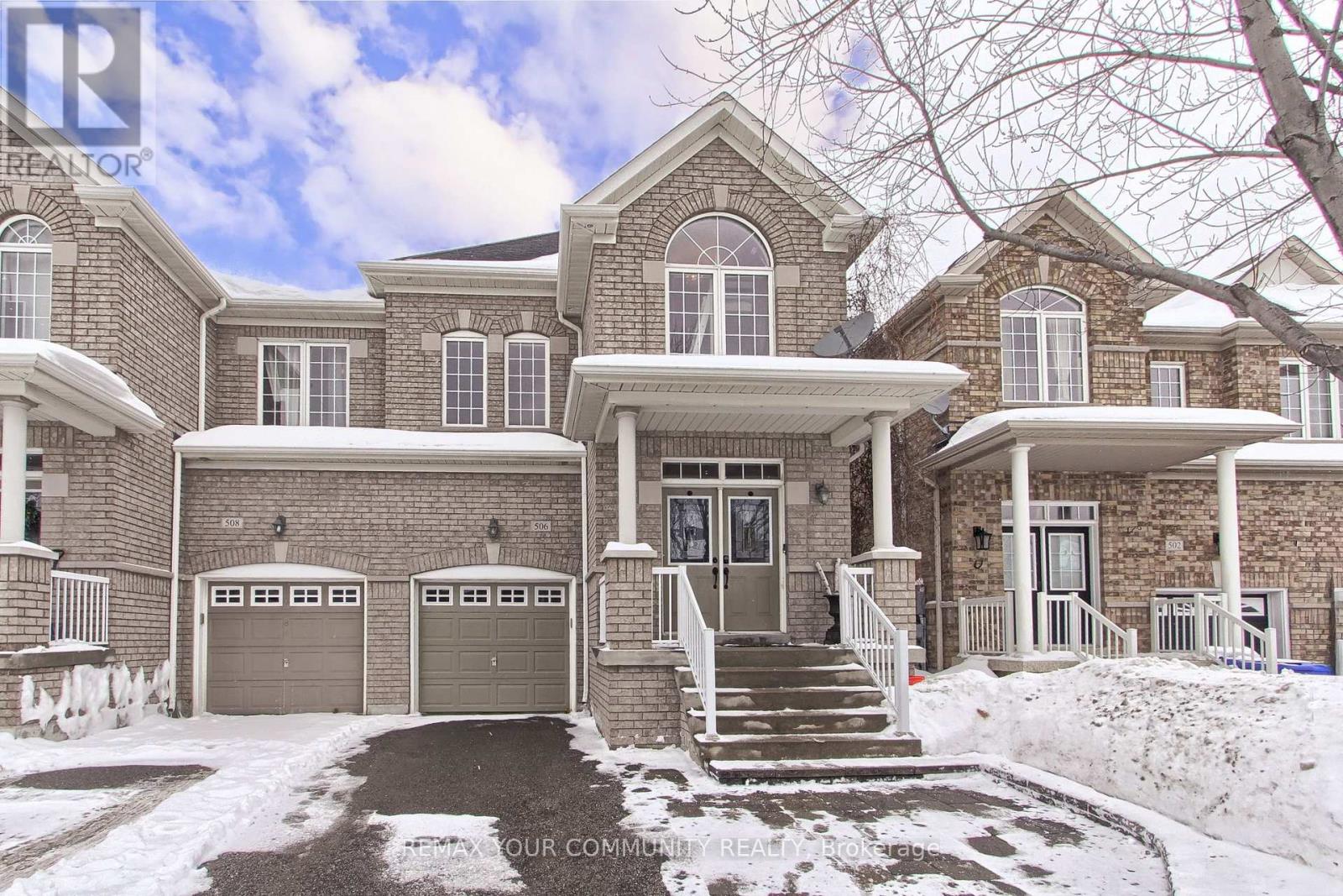 506 FOXCROFT BOULEVARD, Newmarket, Ontario