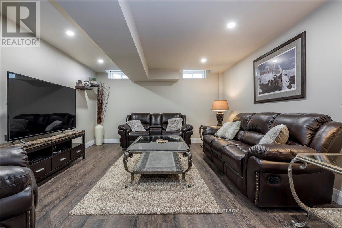 1300 Hunter Street, Innisfil, Ontario  L9S 0H1 - Photo 18 - N12786230