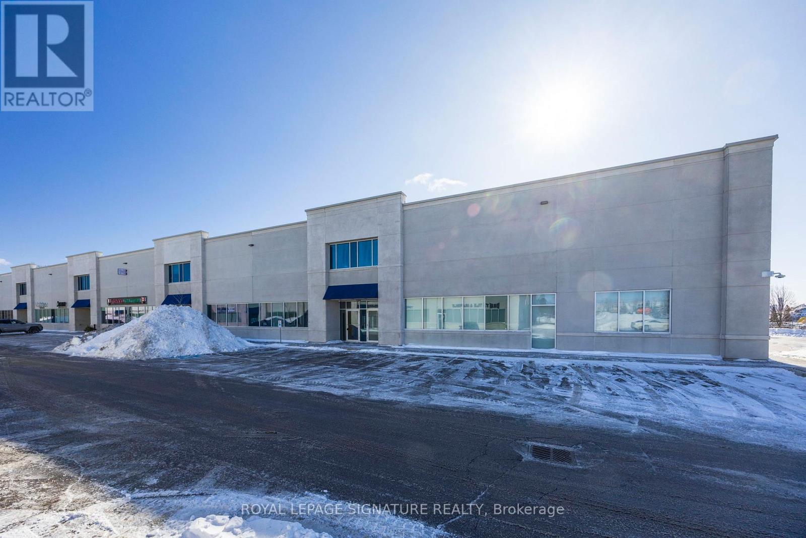 3 - 200 Tesma Way, Vaughan (Concord), Ontario  L4K 0J9 - Photo 2 - N12786238