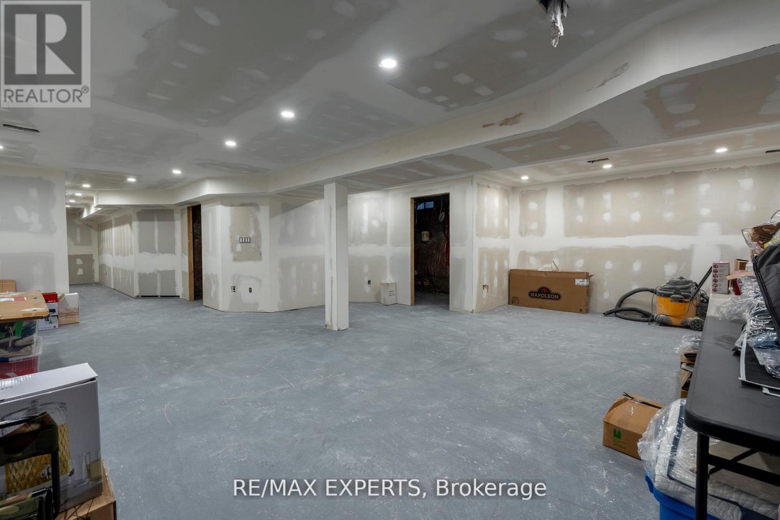 1430 Farrow Crescent, Innisfil, Ontario  L9S 0L6 - Photo 40 - N12786256