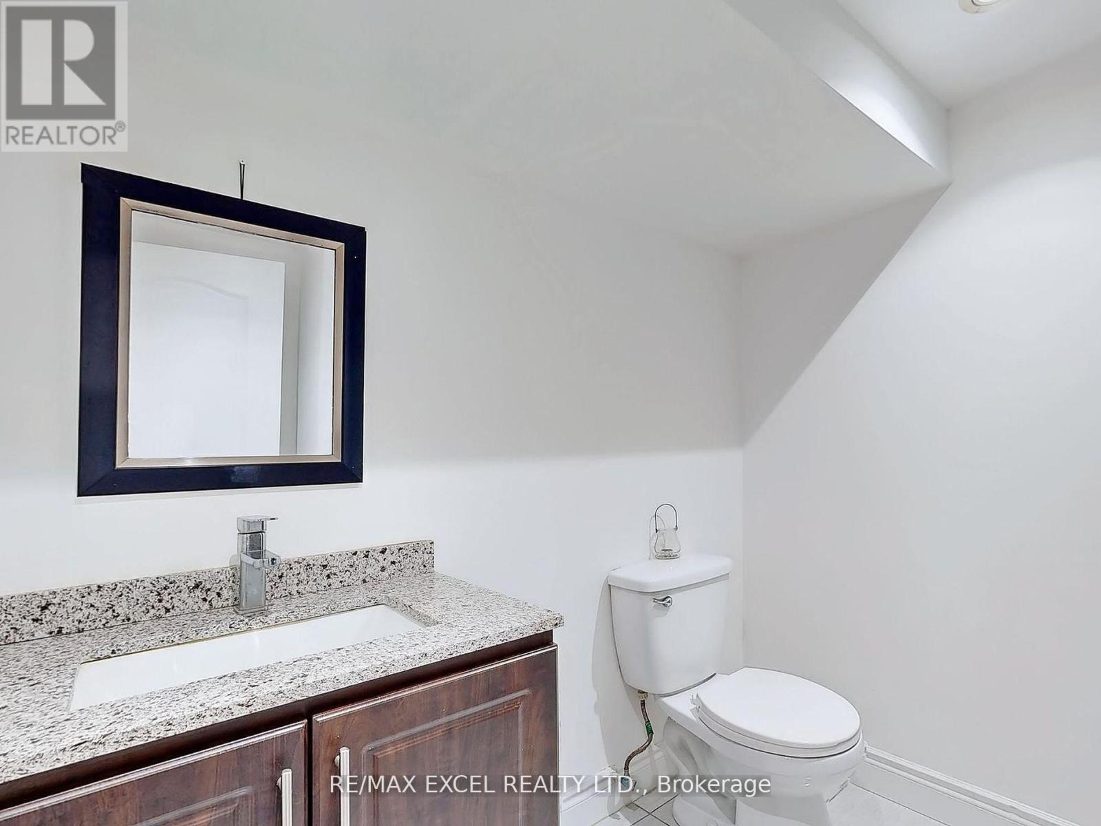 195 Parkview Crescent, Newmarket, Ontario  L3Y 2C9 - Photo 13 - N12786258