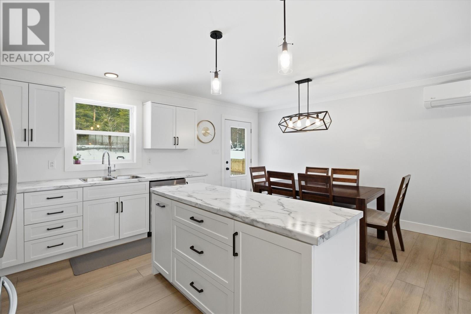 1321 Conception Bay Highway, Conception Bay South, Newfoundland & Labrador  A1X 6M7 - Photo 8 - 1294451