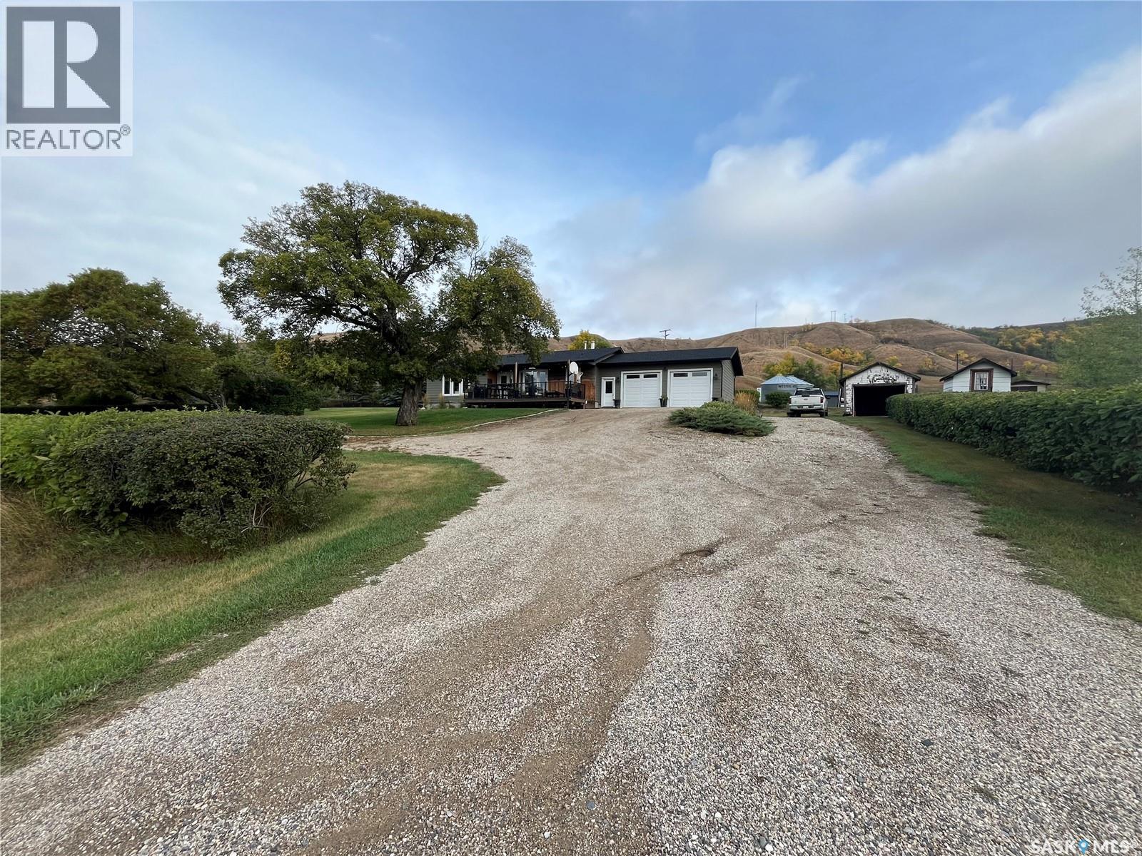 Hill Acreage, Fertile Belt Rm No. 183, Saskatchewan  S0A 3Y0 - Photo 2 - SK028447