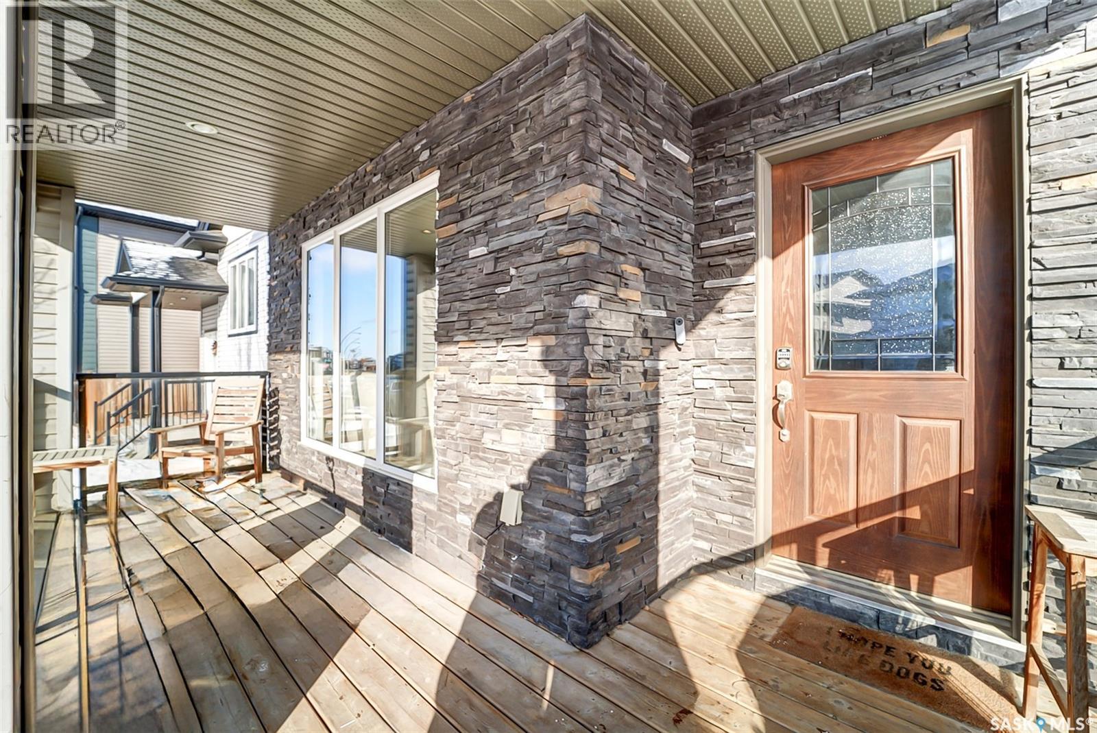 1042 Kloppenburg Bend, Saskatoon, Saskatchewan  S7S 1N1 - Photo 3 - SK028446