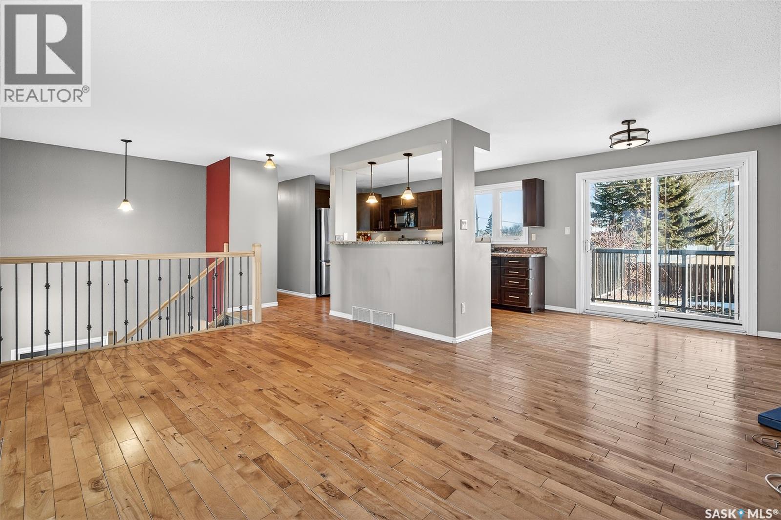 941 14th Avenue Sw, Moose Jaw, Saskatchewan  S6H 7R7 - Photo 8 - SK028289